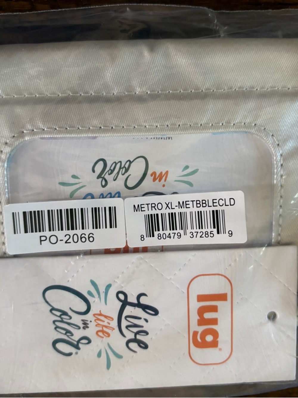 Lug Metro XL Pouch Metallic Cloud. NWT in plastic - Picture 8 of 9